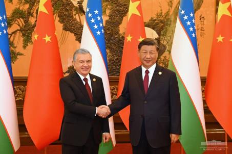https://www.president.uz/uploads/318c93c7-04bc-7679-add2-26c59b143a0c_lists_slider_6770.jpg