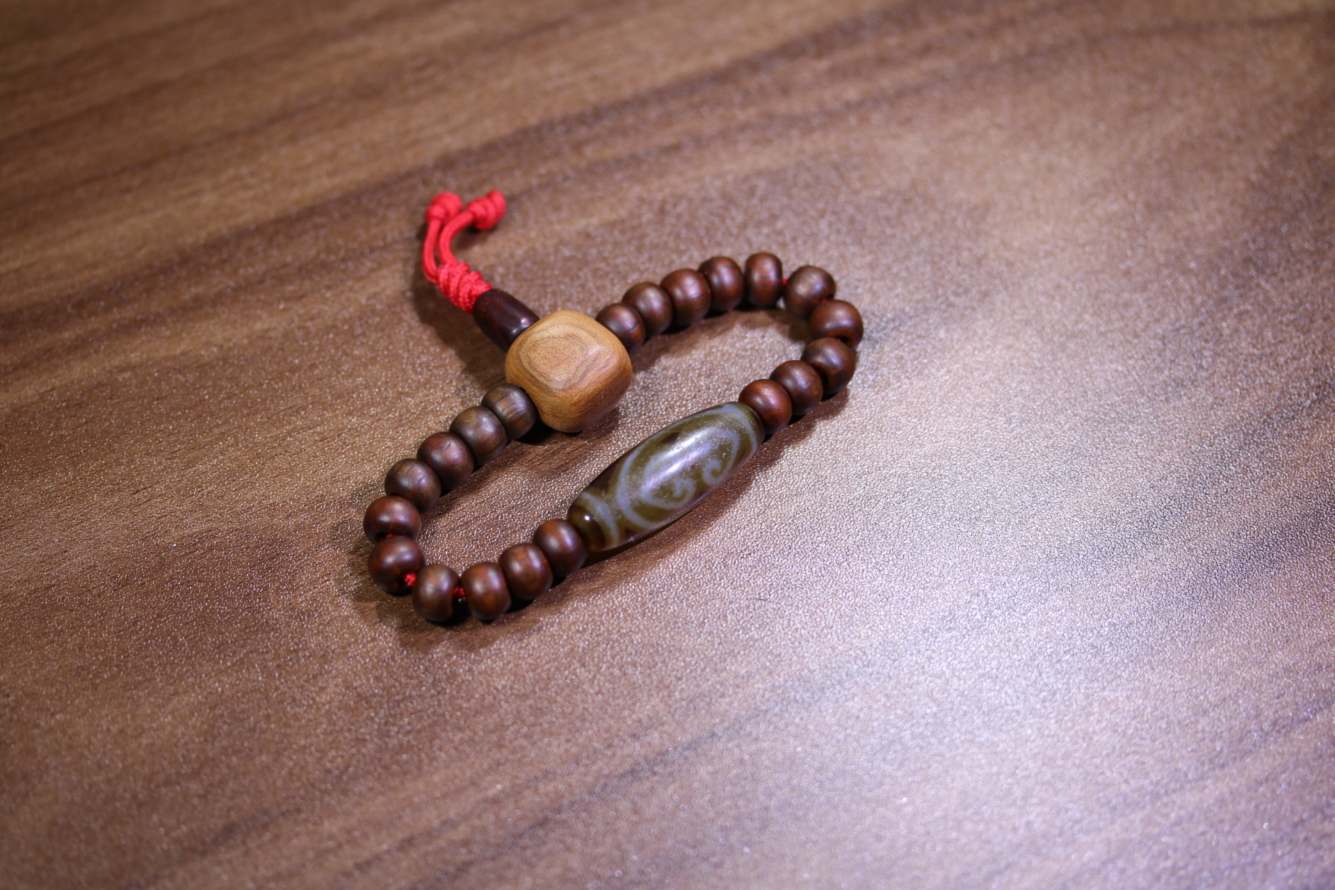 六道木手持带双心天珠_2024.10.25-2