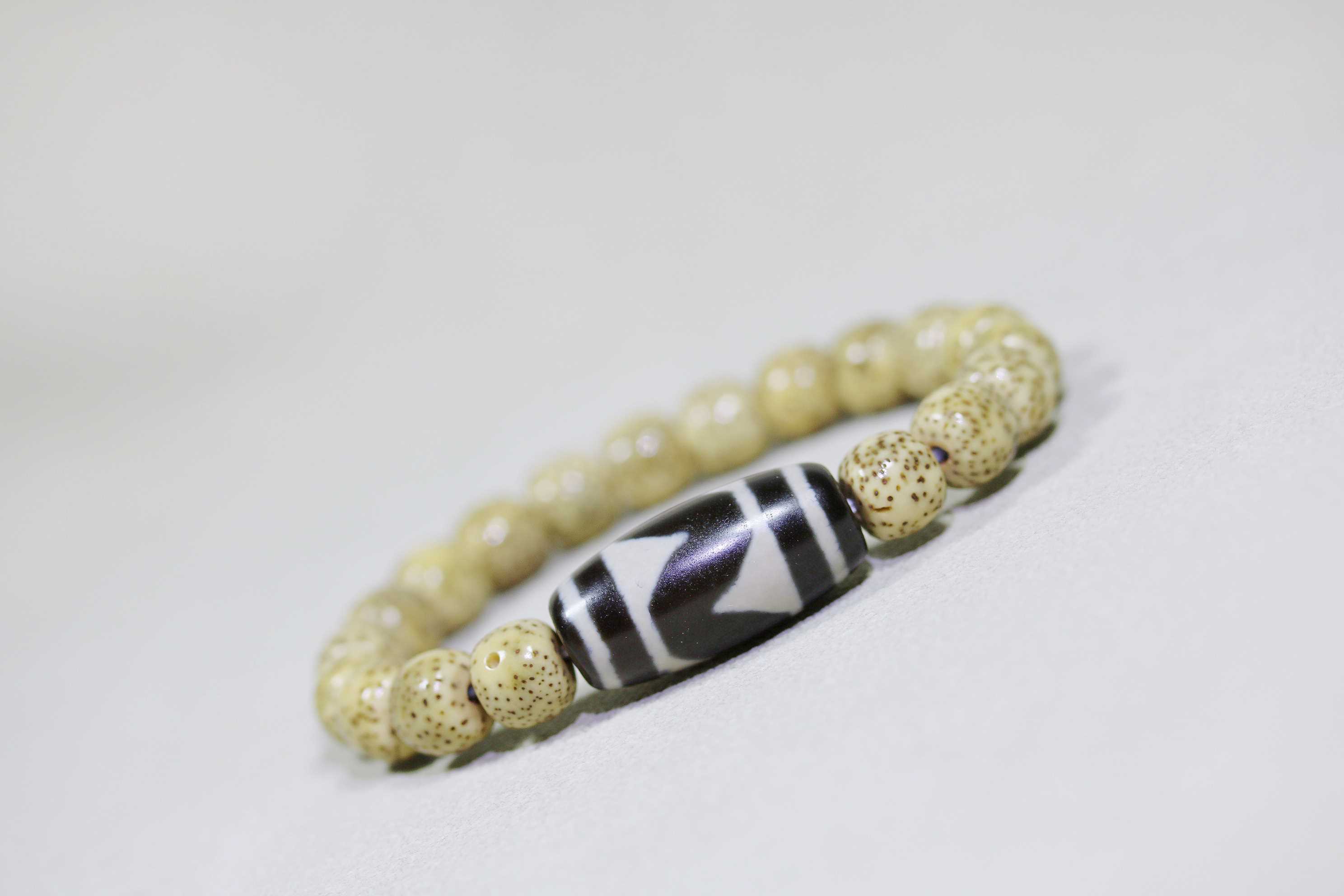 星月菩提虎牙天珠手串_2025.09.23-3