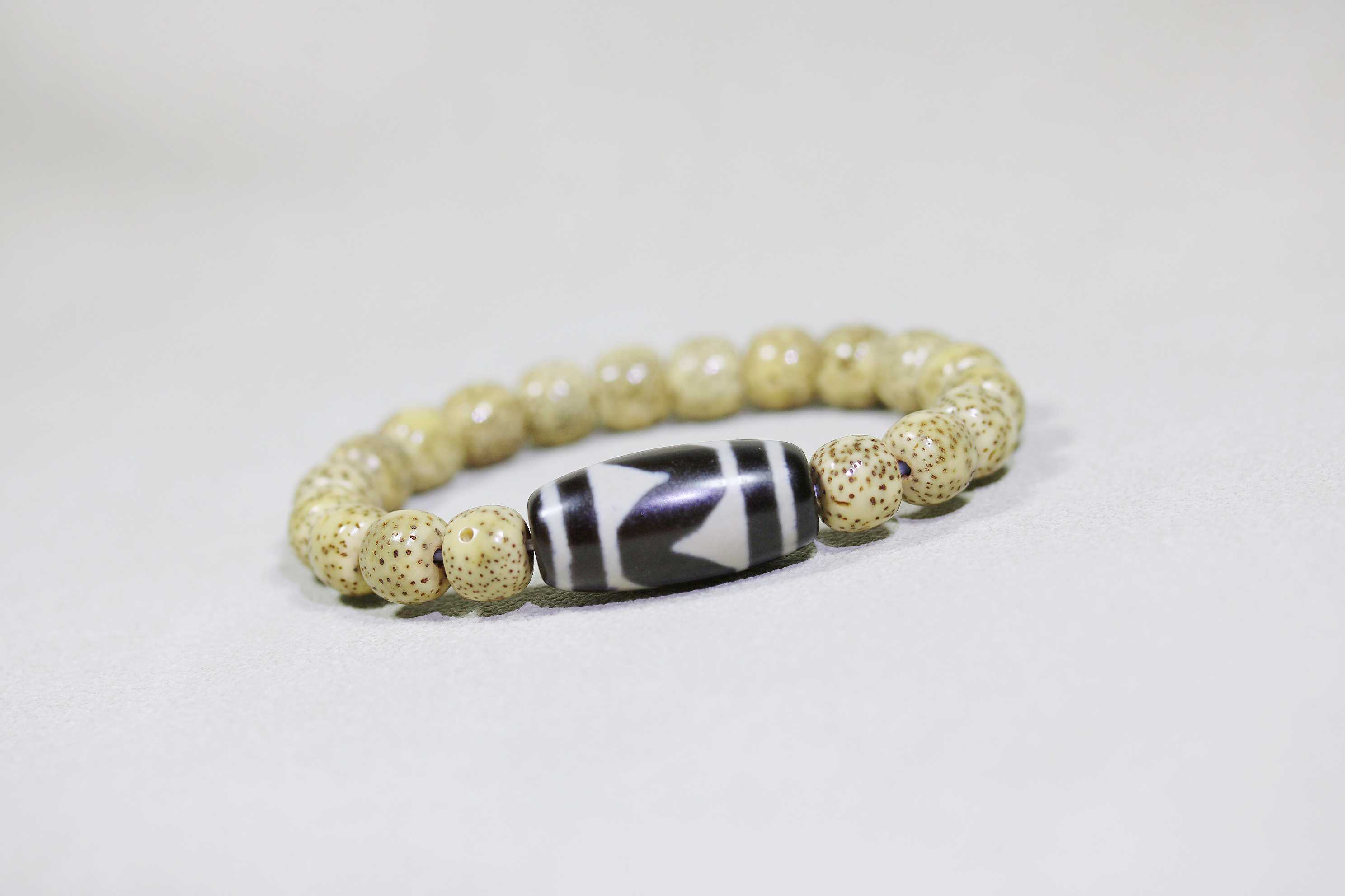 星月菩提虎牙天珠手串_2025.09.23-4