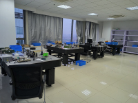 激光器翻新车间