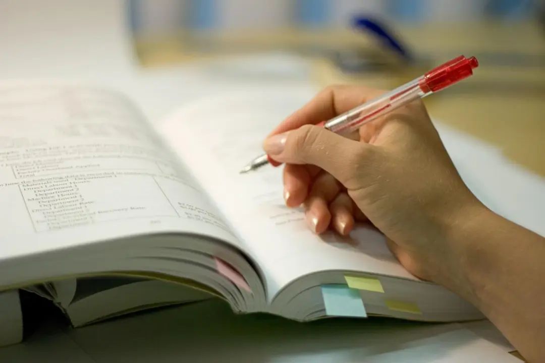 书籍 书本 学习 用品-大图_爱给网_aigei_com.jpg