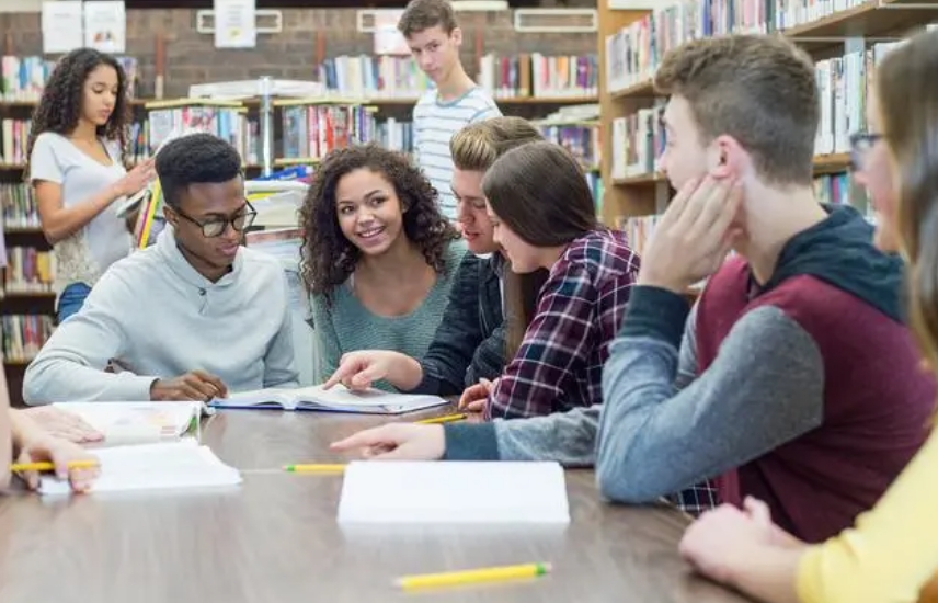 对比解析:托福词汇与考研词汇,哪个更难攻克