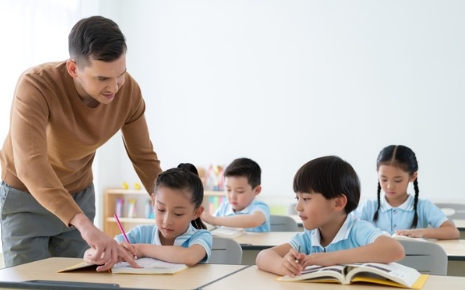 高考后学雅思多少钱一个月?雅思封闭式培训一个月多少钱