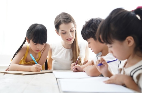 雅思分数大攻略:让你的出国工作顺利‘High’起来!