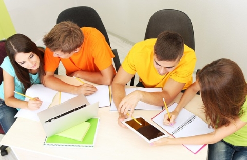 雅思成绩不达标,也能先申请留学吗?