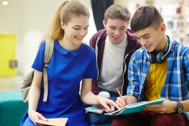 Unlock课程的思维能力训练与语言学习