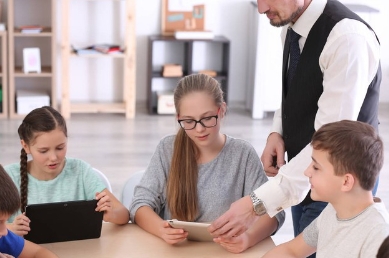 热门英语教材对比:unlock教材和剑桥青少年哪个好