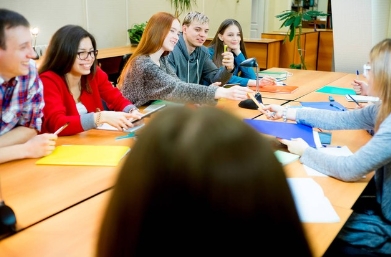 考雅思不上培训班可以吗?雅思在家怎么练口语