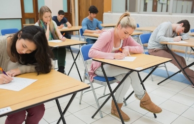 alevel容易考吗?alevel成绩三个a很难吗