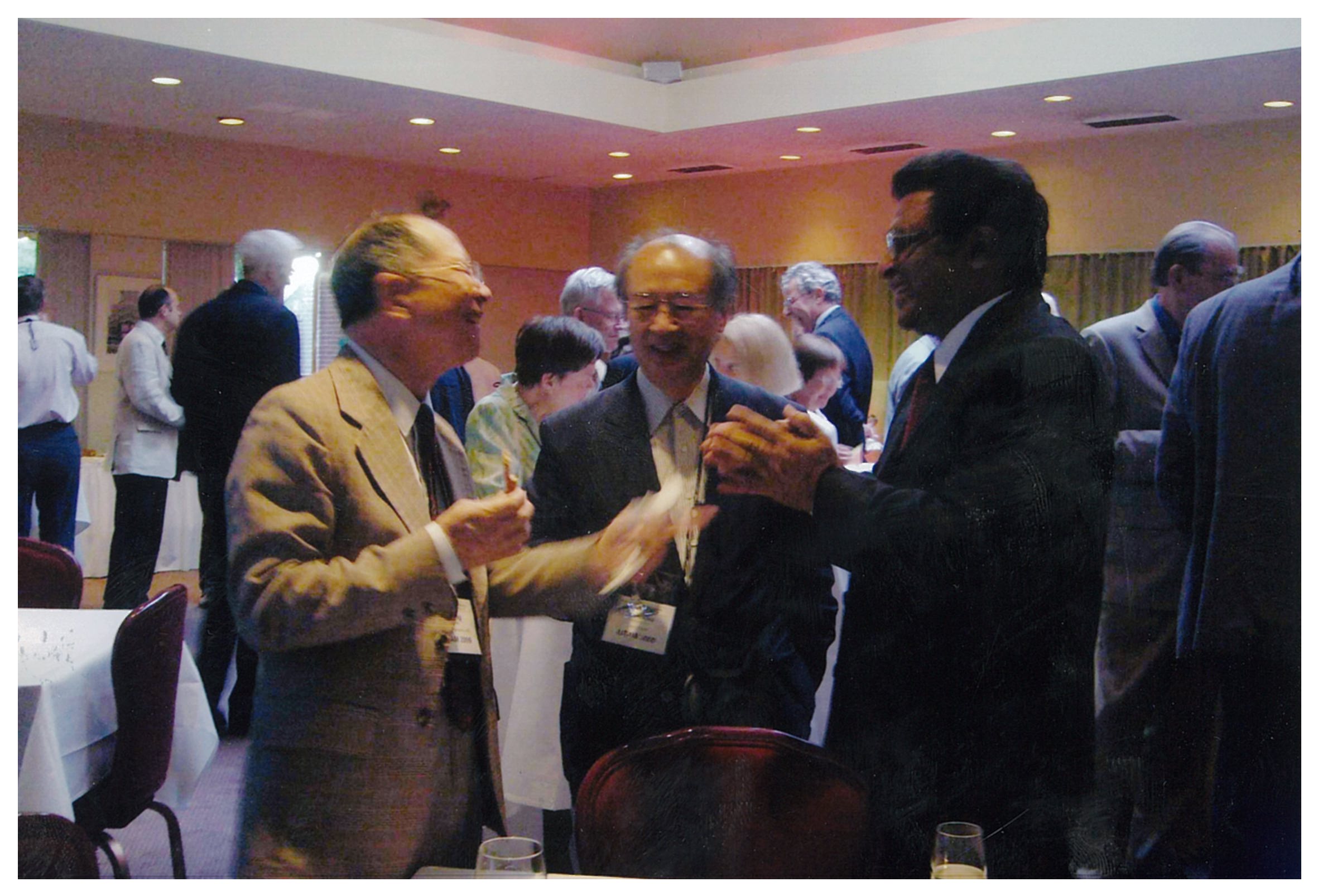 郑哲敏院士，白以龙院士、杨卫院士及程耿东院士赴美国Brown University参加IUTAM理事会和大会委员会会议（2006年8月11-14日）。