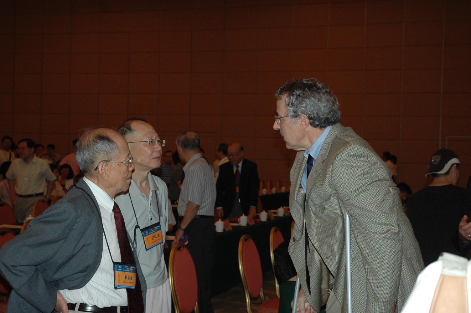 “庆祝中国力学学会成立50周年大会暨中国力学学会学术大会‘2007”在北京召开（2007年8月20-22日），白以龙出席会议。