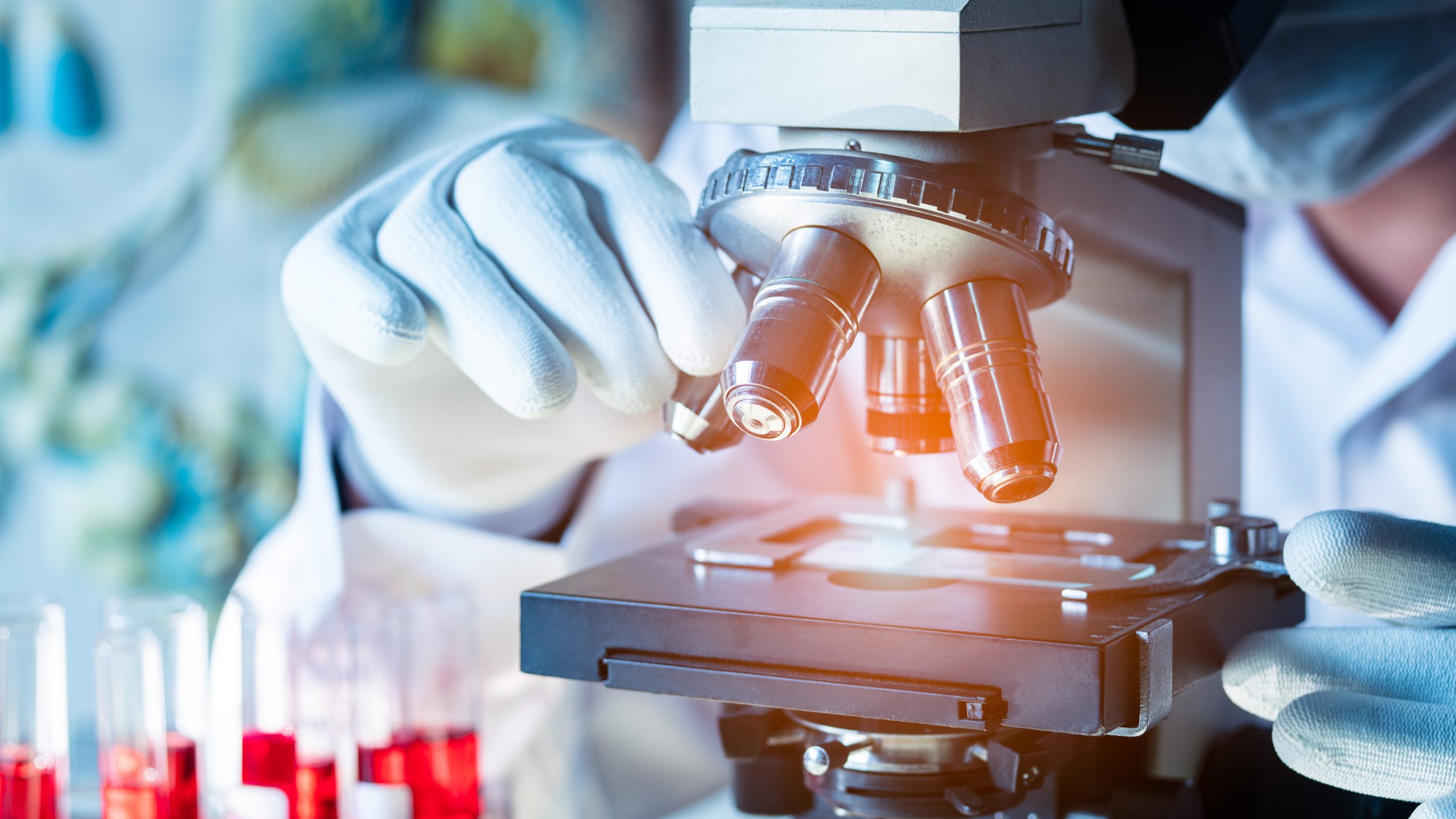 上海某制药企业为新药临床研究收购澳洲医药公司60%股权。