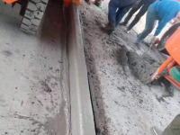 路沿石滑模机案例-4