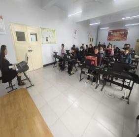 674abcbbfb982ca83c97cb2d7336d05b