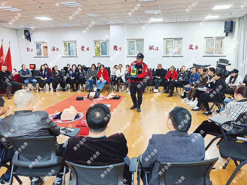 17.西河街道千禧社区院前急救培训