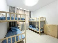 学生宿舍剪影