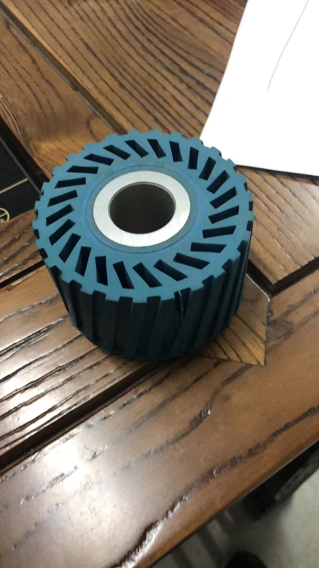 纸箱滚轮