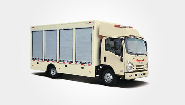 装备运输车