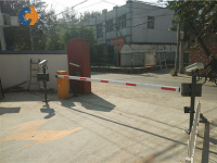 磨房南里北侧停车场3