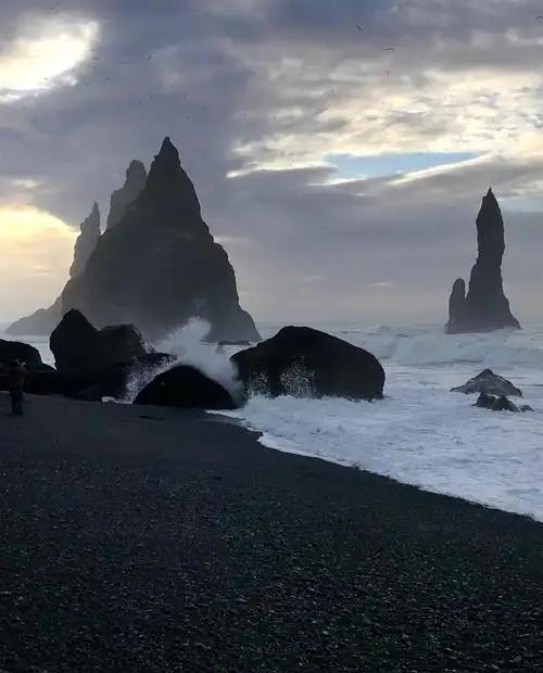 冰岛黑沙滩