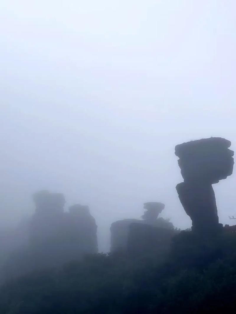 梵净山景区云瀑倾泻3.jpg