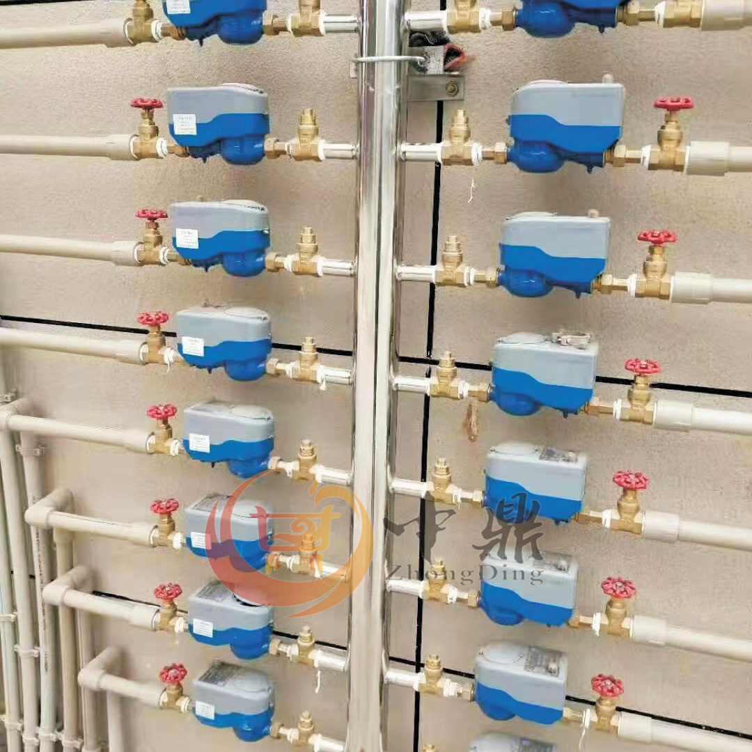 法兰盘分水器2
