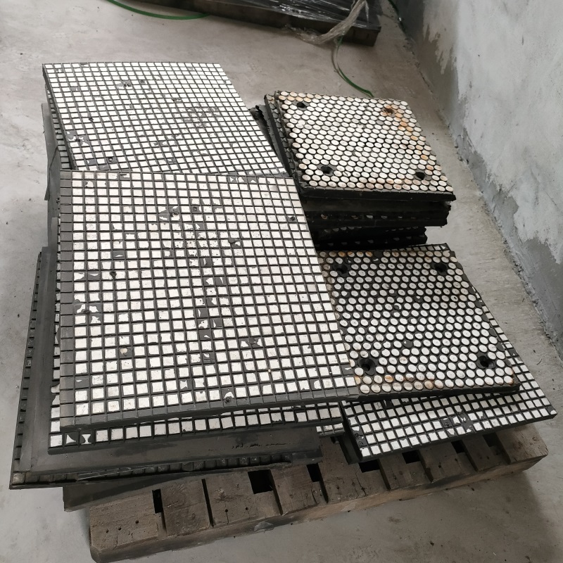 三合一耐磨陶瓷衬板-2
