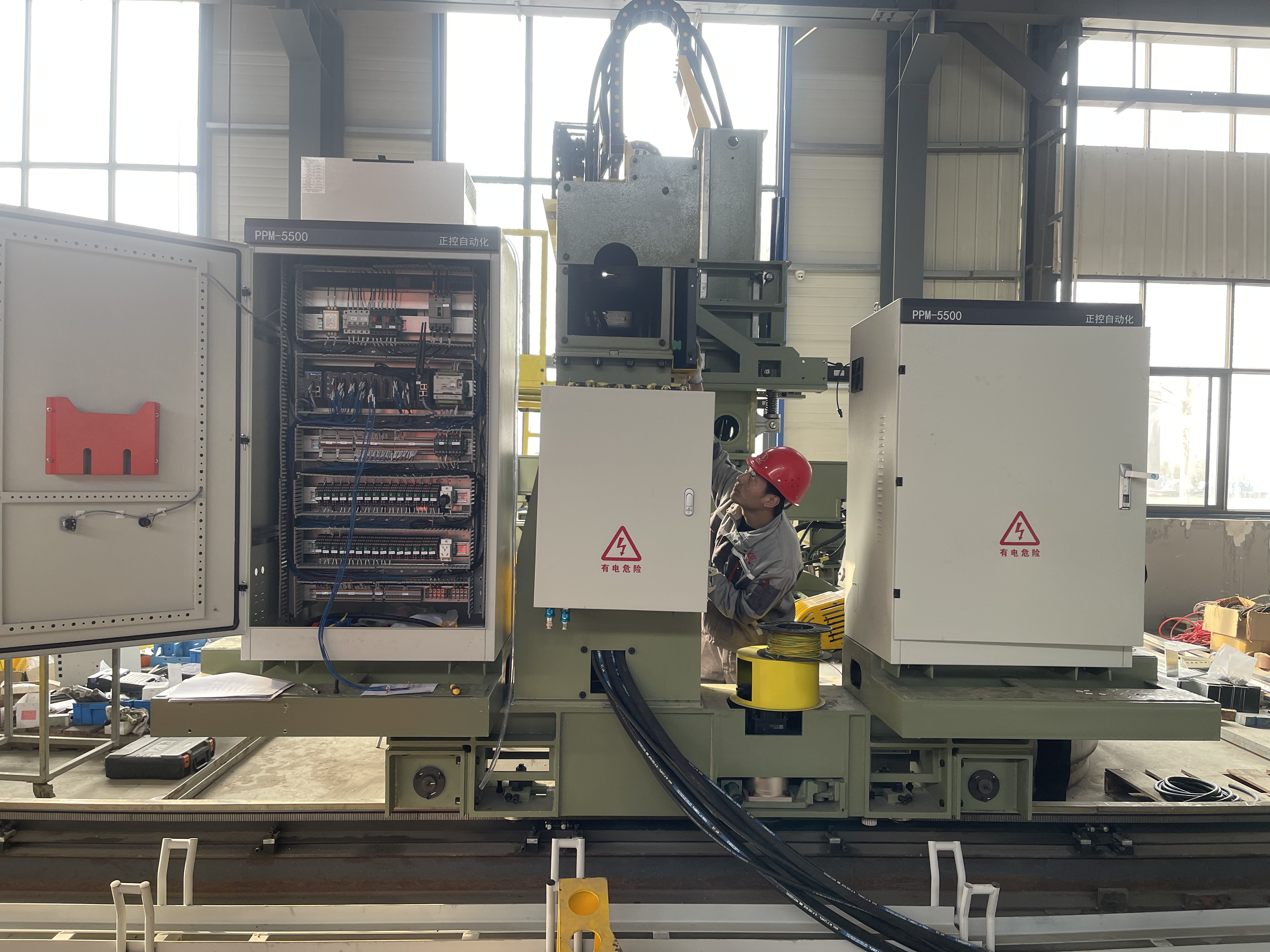 02数控钛板及有色金属修磨机-03