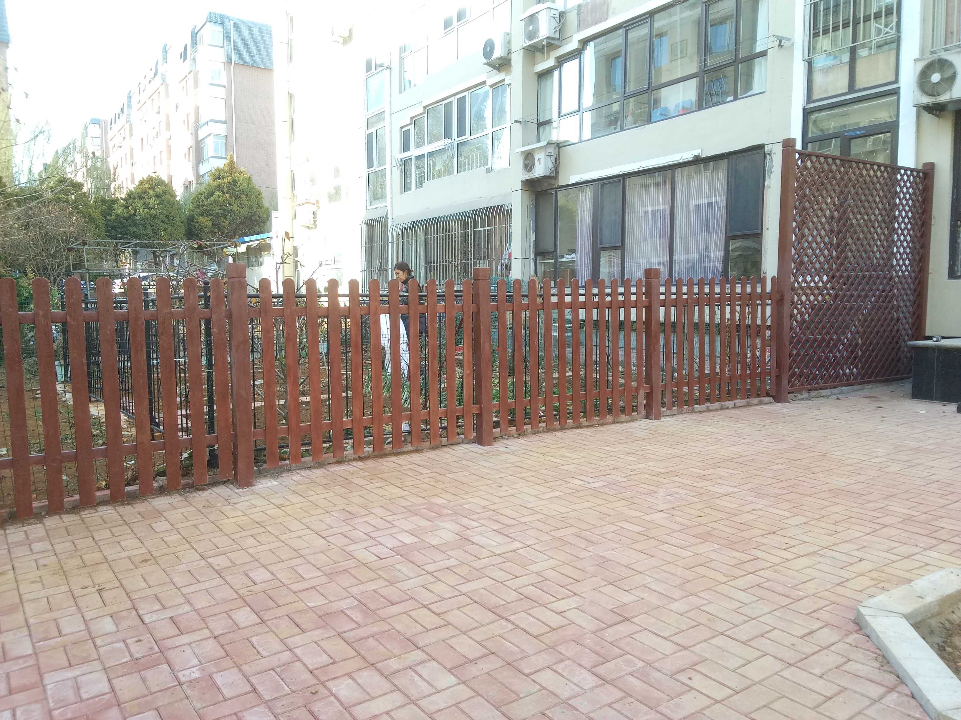 防腐木护栏-微信图片_201912021501475