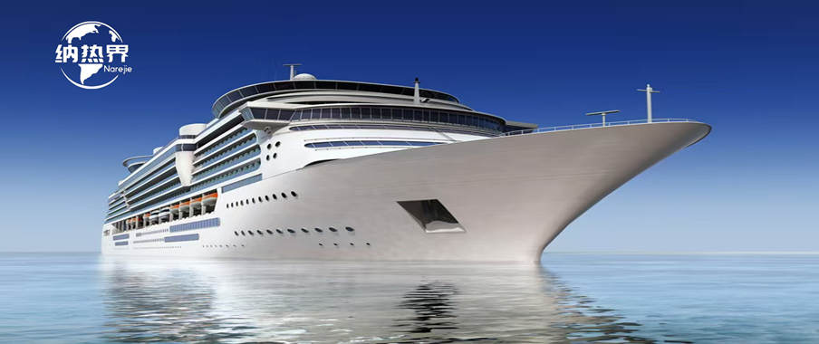 蒸汽动力舰船机舱内放置了锅炉、推进汽轮机、汽轮发动机等设备和各种高温介质管道，一般处于舰船最下层，舱室通风环境差，蒸汽动力舰船机舱温度过高，一直是舰船设计人员所面临的重大问题。