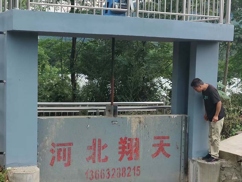 钢闸门-2