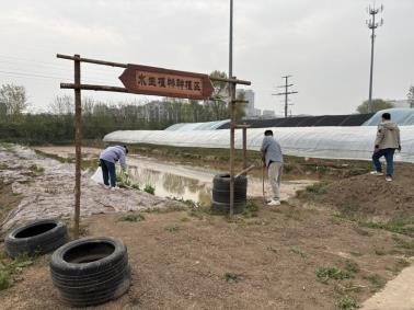 cfadca616bc4b92073b21169355dc94