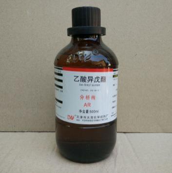 乙酸异戊酯25AR500ml123-92-2