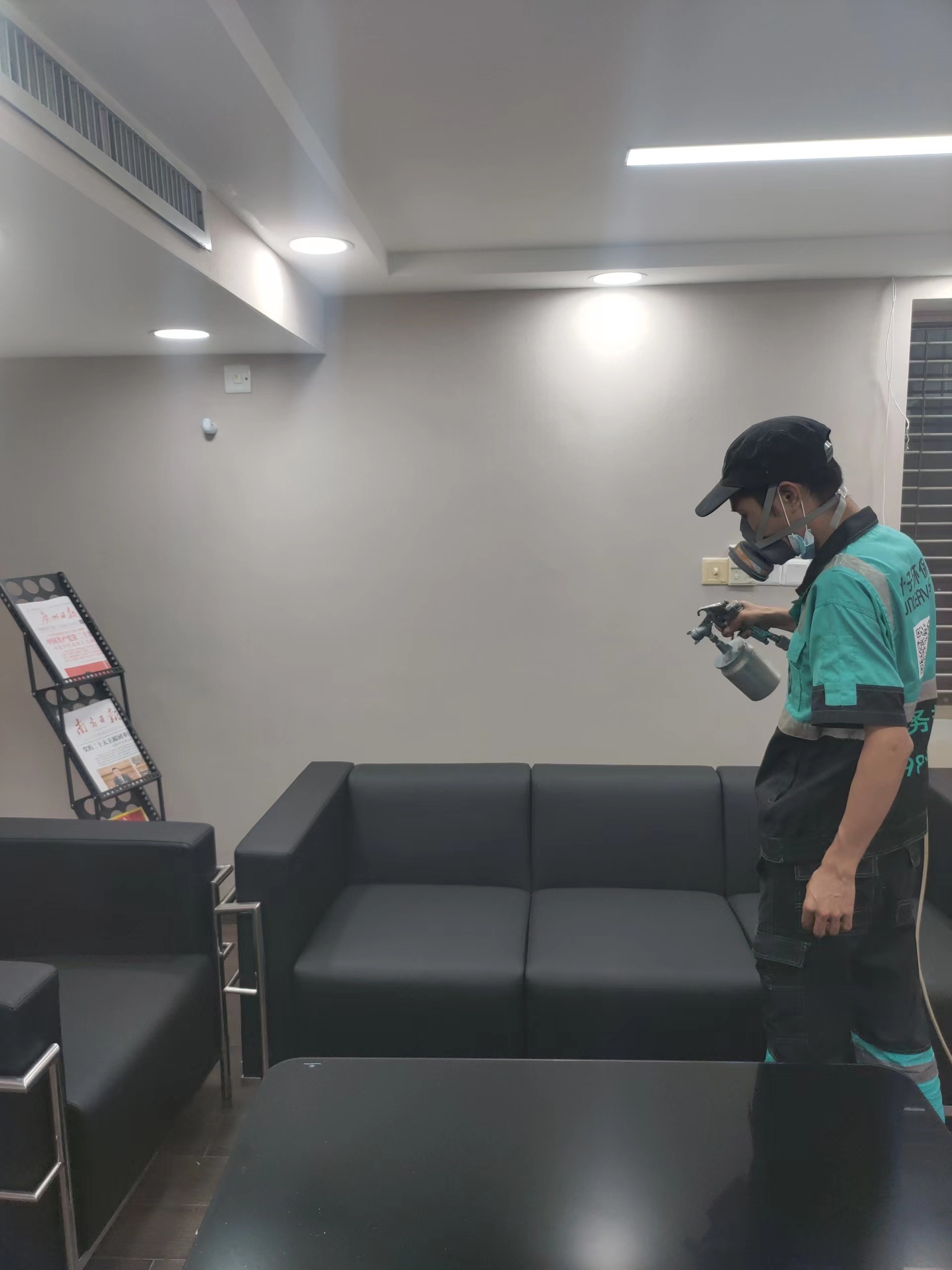 广州市广州银行-科技分行施工现场无码-76c6bc3aa011c5869d71baebd745555