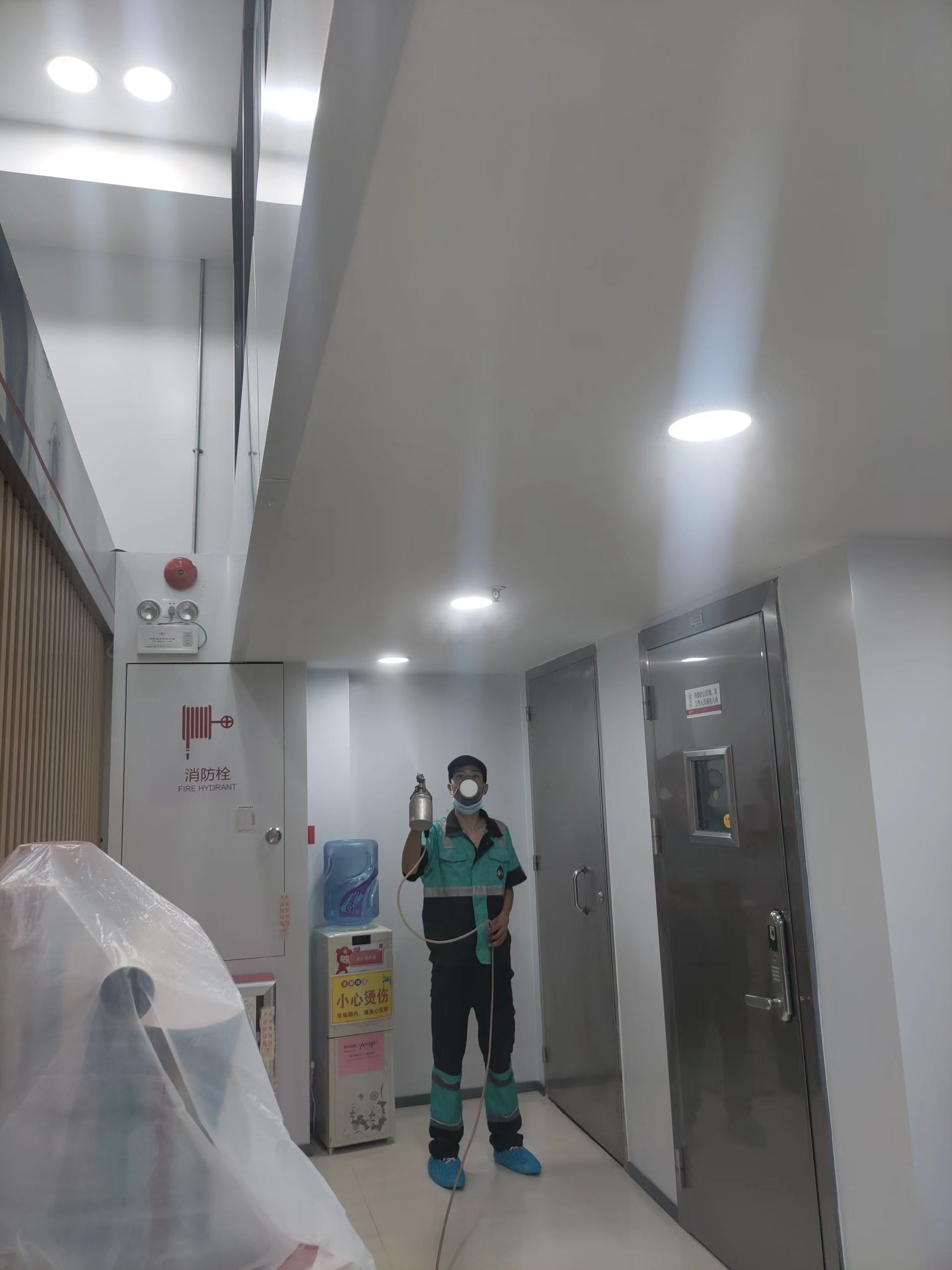 广州市广州银行-科技分行施工现场无码-831e4b078cca7c29df298e925cbcc20