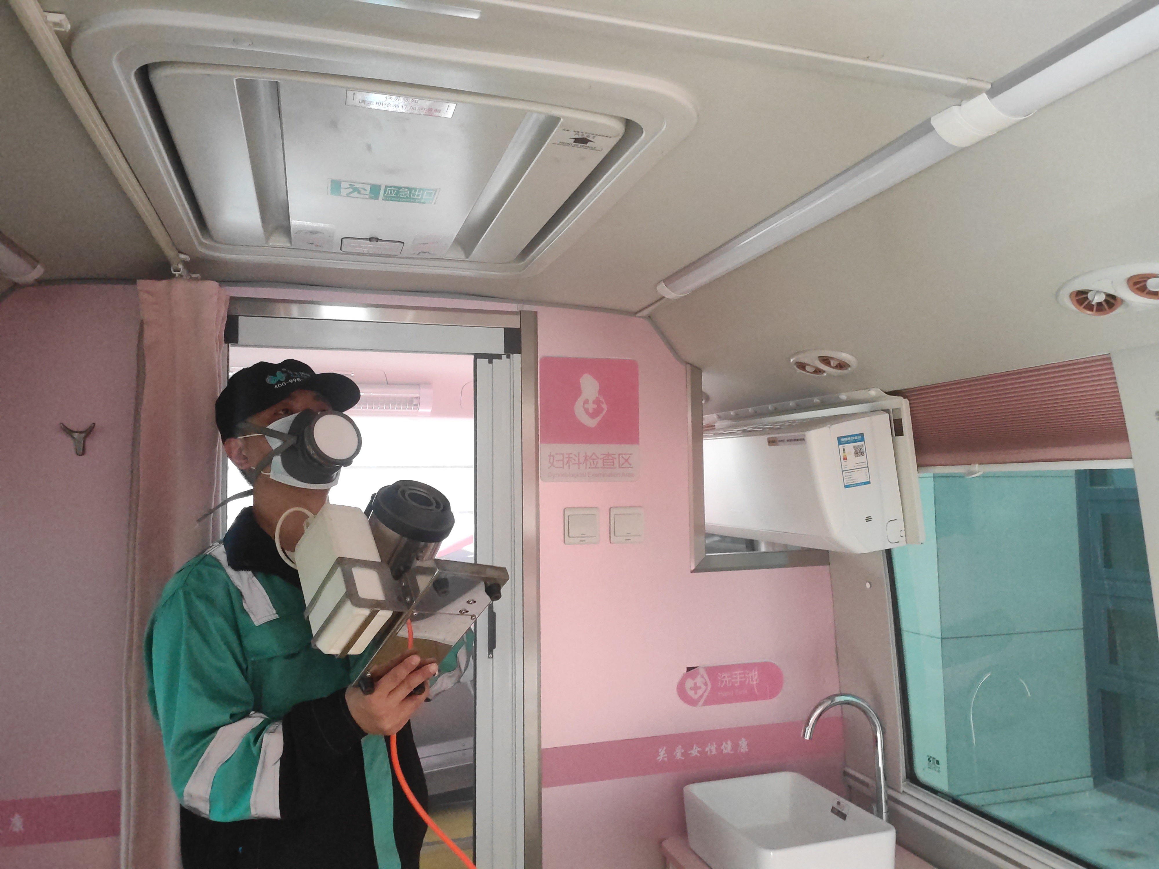 深圳大学附属华南医院汽车治理现场-81ee265d1d3fd0a49343e419ab7985a