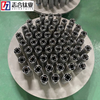 志合厂家供应钛锆材分布器TA2槽式液体分布器管式分布器按需制作-1