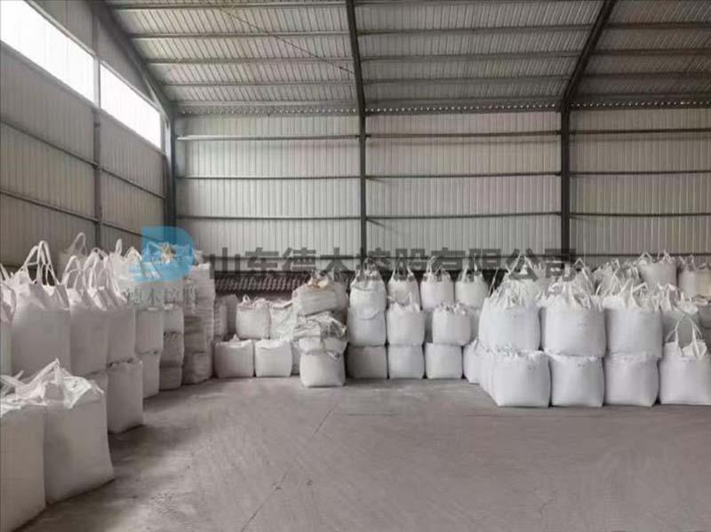 仓库一角-锆英砂锆英粉6