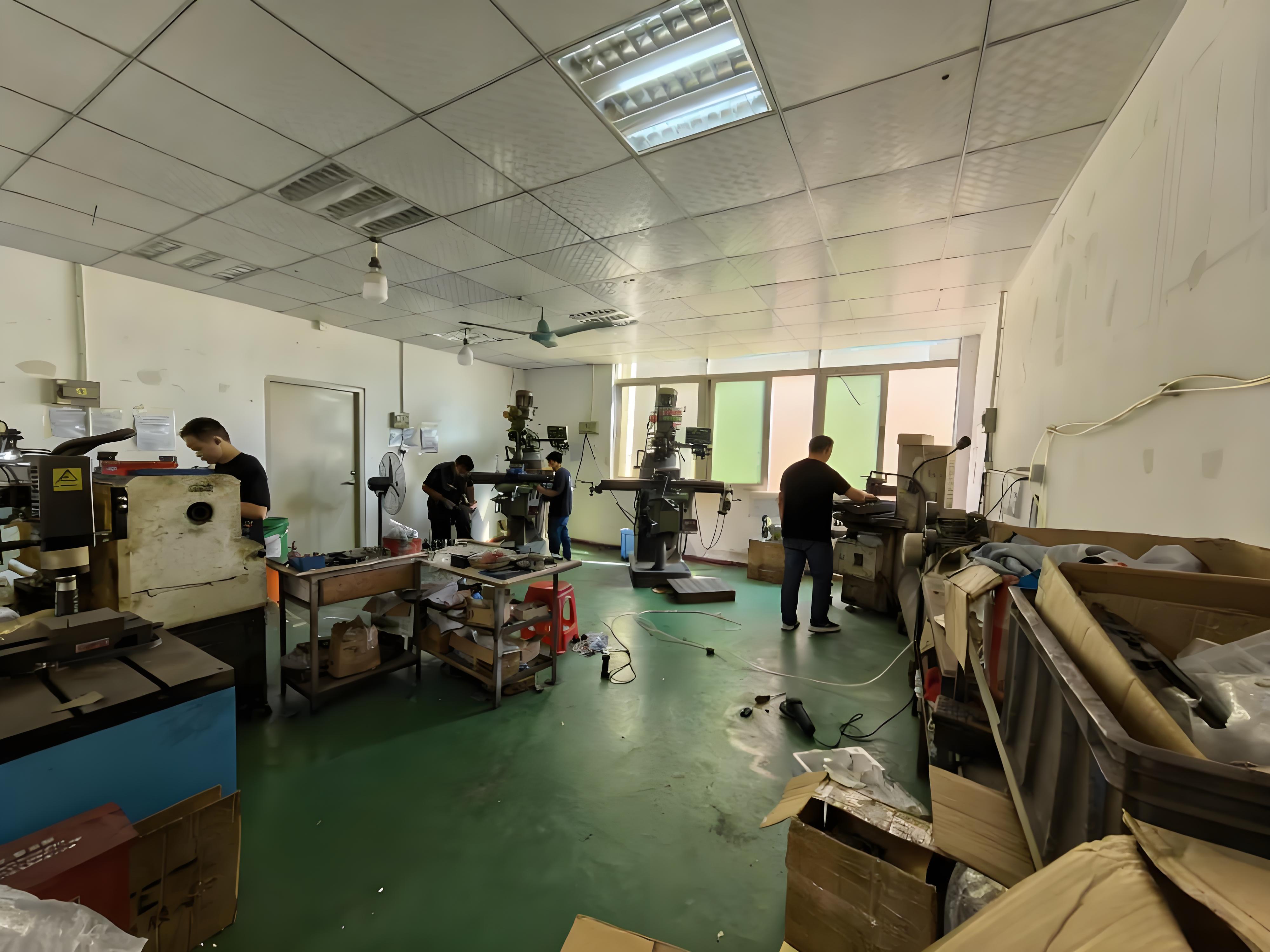 数控车床铣床磨床设备车间