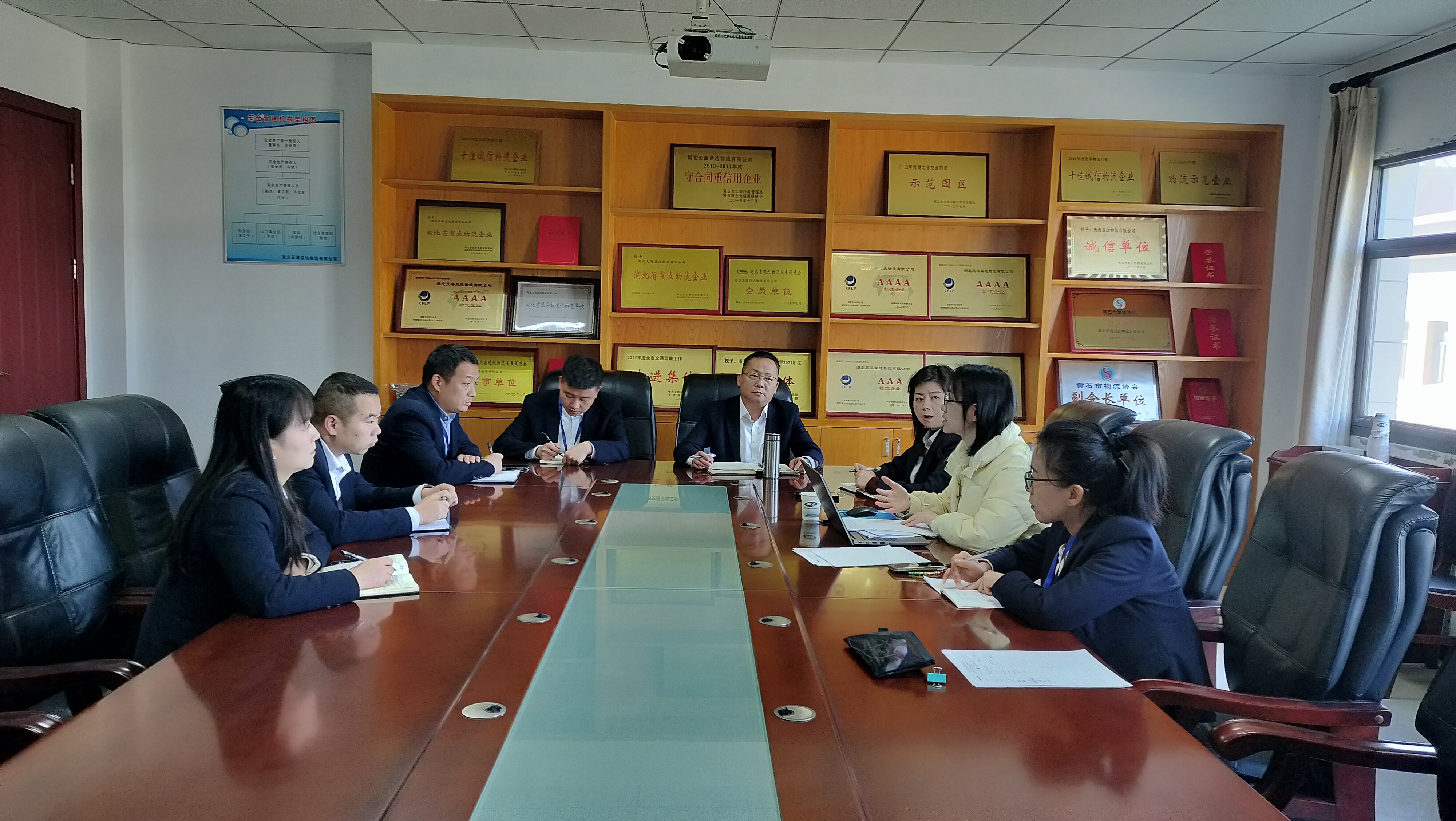      喜报！我司顺利通过质量管理体系再认证，管理升级再启新程！