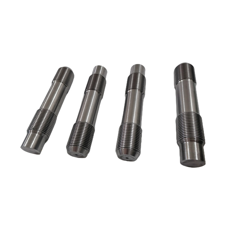 高压主汽调节阀特制双头螺柱