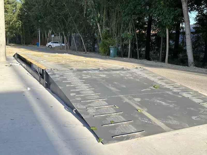 移动地磅双坡道-4-