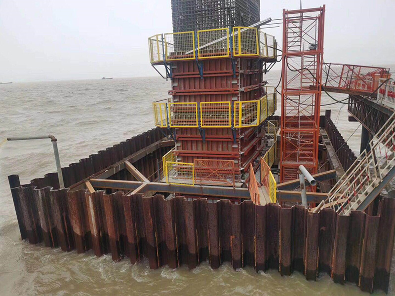 广州南沙15米钢板桩桥墩施工-16