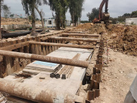 新新公路箱涵钢板桩施工-3