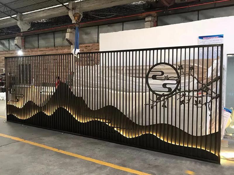 定制不锈钢镂空屏风