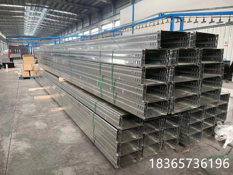 大跨距电缆桥架1