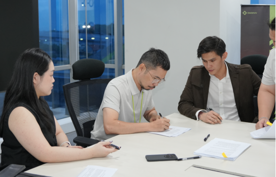 渠道先热: 资深代理商集体押注，OMOWAY自平衡智能电摩撬动千亿级市场