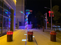 2灯光树：每棵树配3个鼓，击鼓时一段段