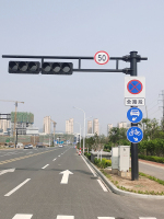 济南飞机场航天大道电子警察杆案例-5